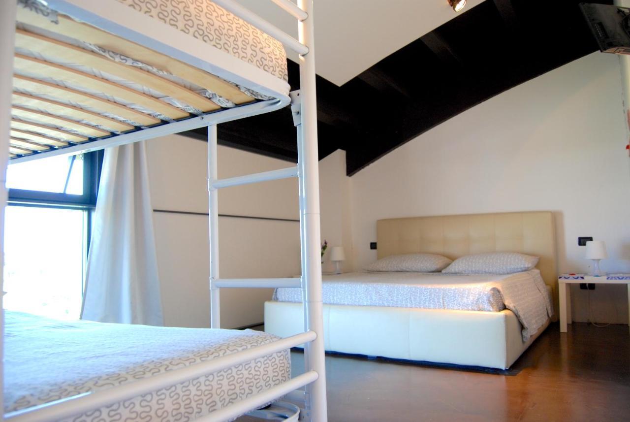 Le Vele Affittacamere Desenzano del Garda Ngoại thất bức ảnh