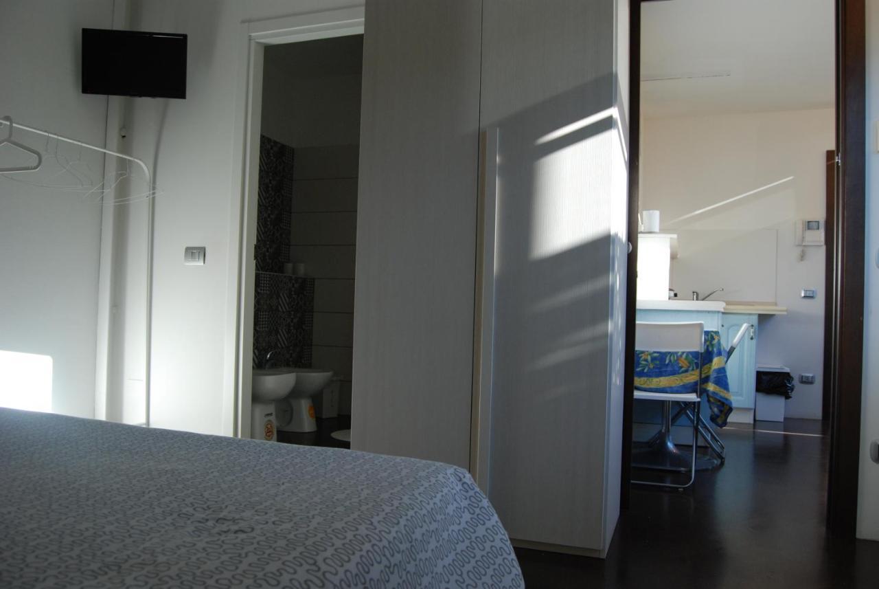 Le Vele Affittacamere Desenzano del Garda Ngoại thất bức ảnh